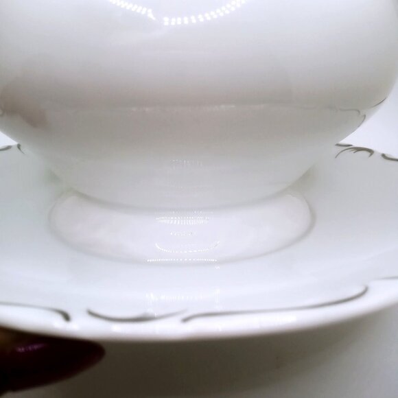 Simplicity Gravy Boat Attached Underplate White Fine China Serving Dish 7.5" - Picture 4 of 12